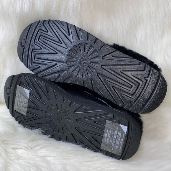 UGG slippers size 10 New - Picture 6 of 10